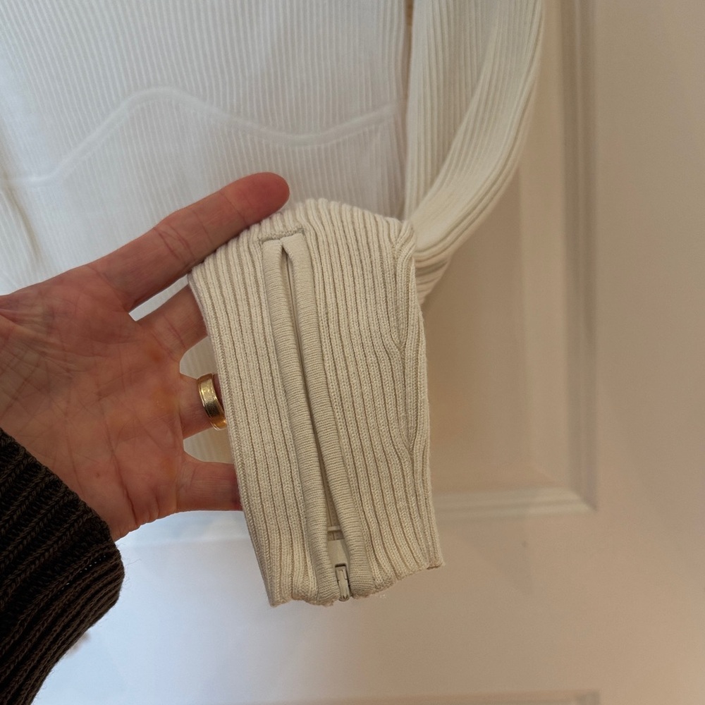 FRAME Ivory Ribbed top - Picture 4 of 9